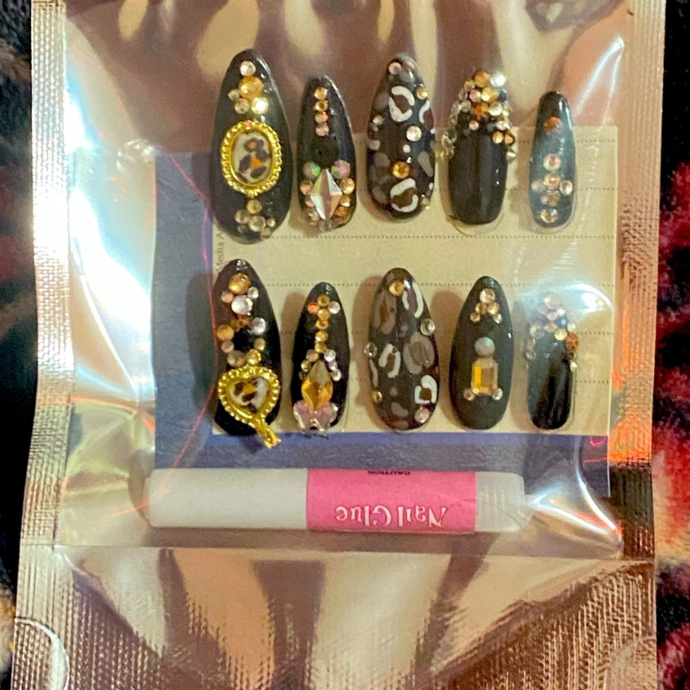 Hand made press on nails, Gel X.